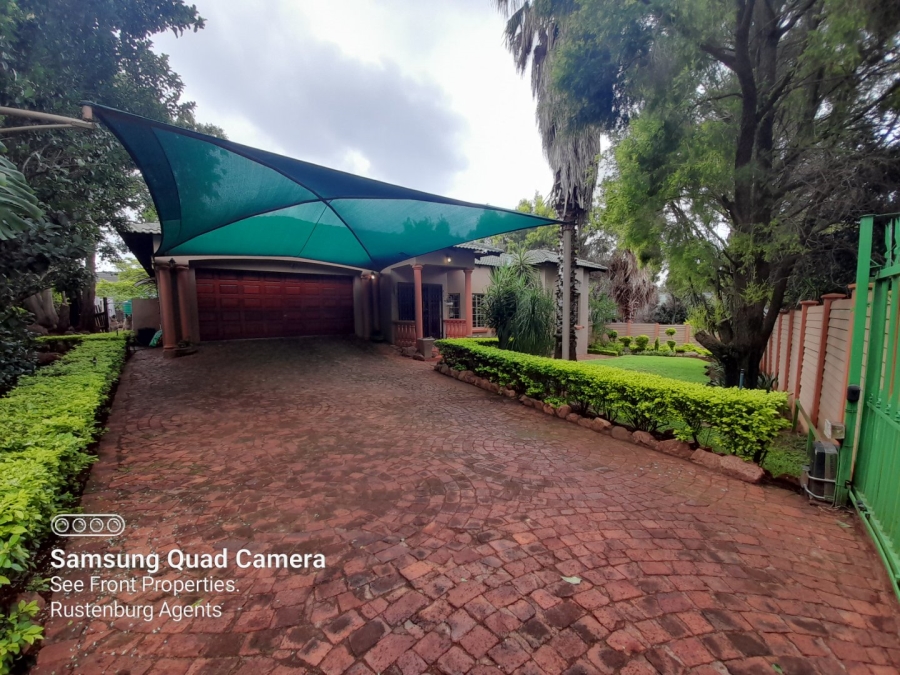 3 Bedroom Property for Sale in Safari Gardens North West